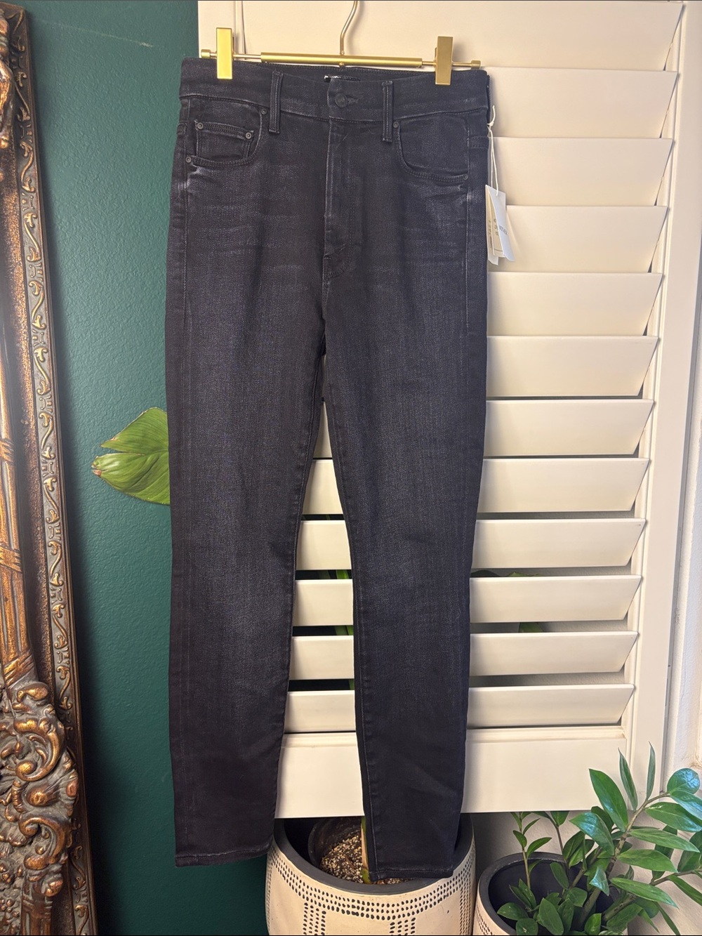 NWT MOTHER High Waisted Looker Ankle Skinny Jeans Black size 27